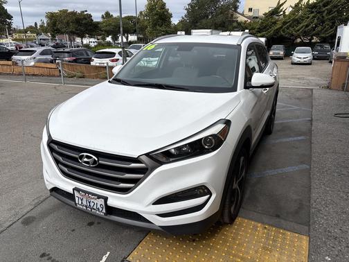 2016 Hyundai TUCSON Sport