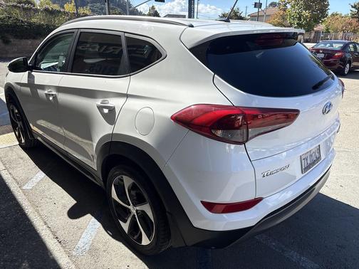 2016 Hyundai TUCSON Sport