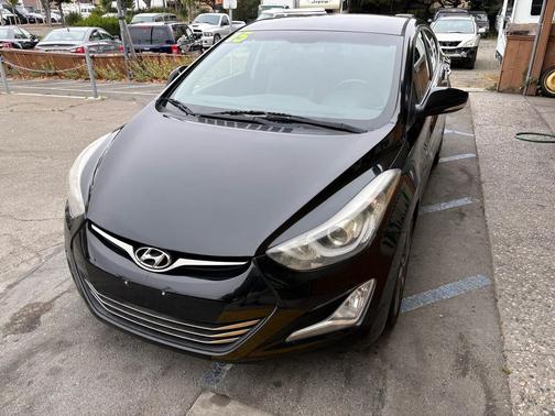Black Noir Pearl 2015 Hyundai ELANTRA Limited