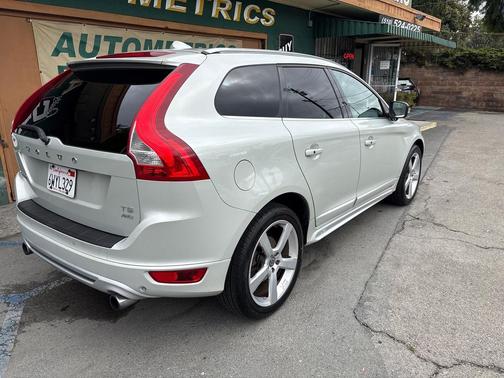 2012 Volvo XC60 T6 R-Design Premier Plus