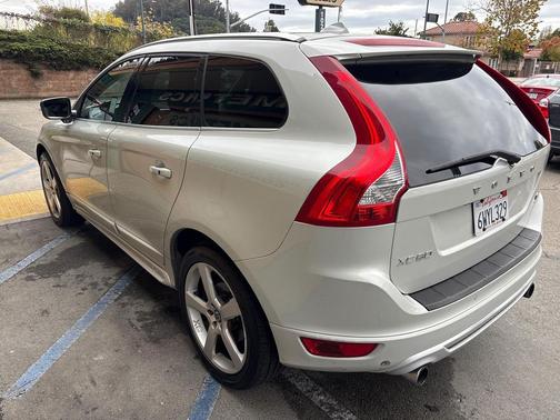 2012 Volvo XC60 T6 R-Design Premier Plus
