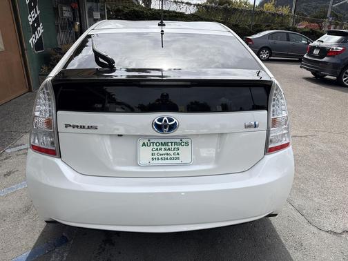 2011 Toyota Prius IV