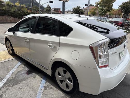 2011 Toyota Prius IV