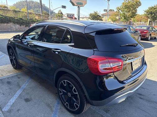 2018 Mercedes-Benz GLA 250 Base