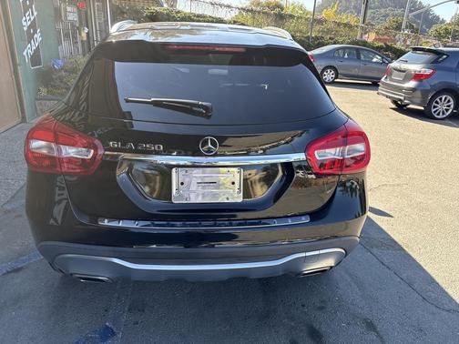 2018 Mercedes-Benz GLA 250 Base