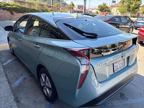 2016 Toyota Prius Four