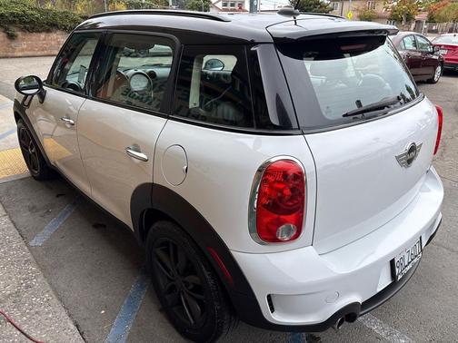 2012 MINI Cooper S Countryman Base