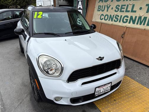 2012 MINI Cooper S Countryman Base