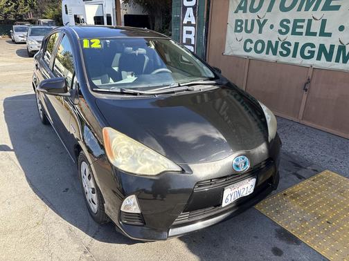 2012 Toyota Prius c Three