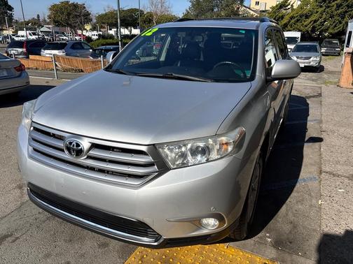 2012 Toyota Highlander SE