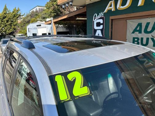 2012 Toyota Highlander SE