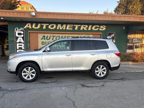 2012 Toyota Highlander SE