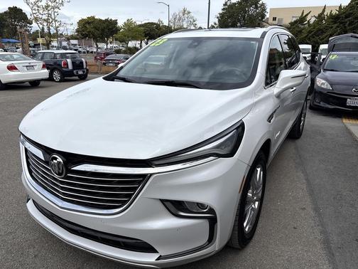 2023 Buick Enclave Essence FWD