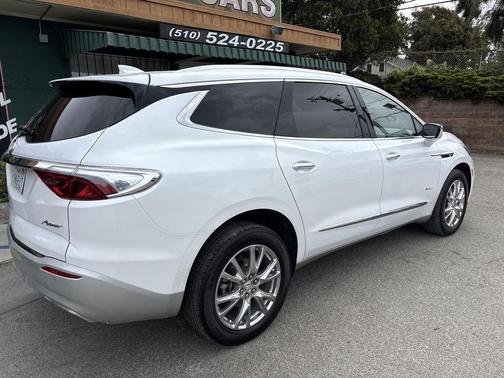 2023 Buick Enclave Essence FWD