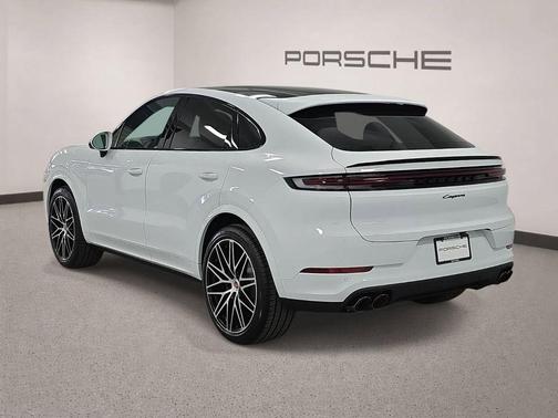 Carrara White Metallic 2026 Porsche Cayenne AWD