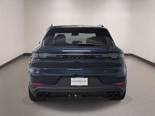 Blue Metallic 2026 Porsche Cayenne S