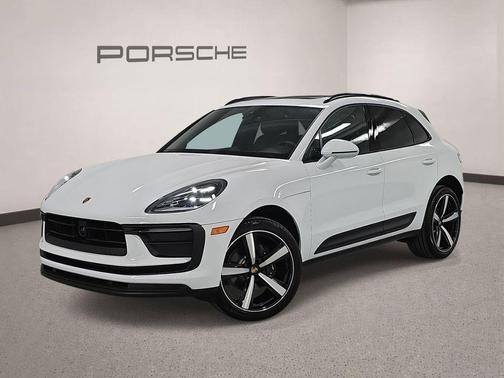 Carrara White Metallic 2026 Porsche Macan Base
