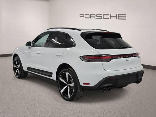 Carrara White Metallic 2026 Porsche Macan Base