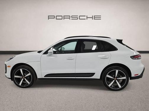 Carrara White Metallic 2026 Porsche Macan Base