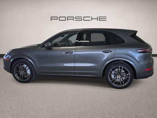 Quartzite Metallic 2019 Porsche Cayenne Turbo