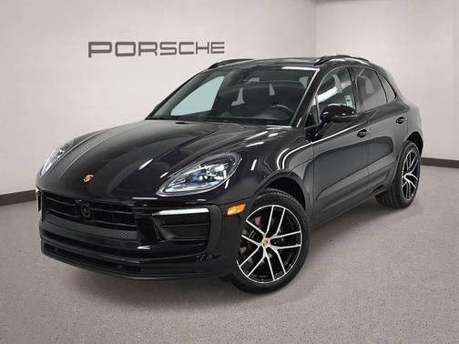 Jet Black Metallic 2025 Porsche Macan Base