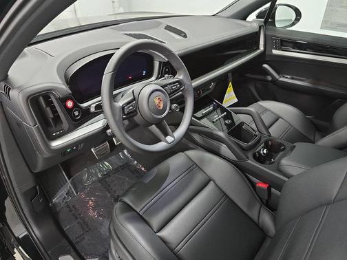 Black Metallic 2026 Porsche Cayenne S