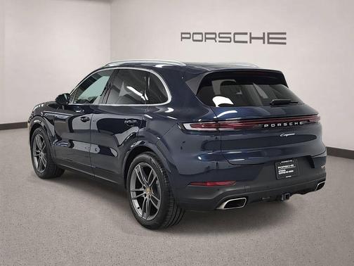 Blue Metallic 2024 Porsche Cayenne Base