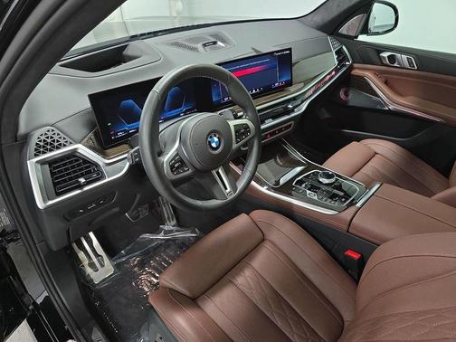 Black Sapphire Metallic 2025 BMW X5 M60i