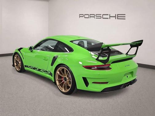 Lizard Green 2019 Porsche 911 GT3 RS