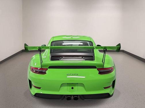 Lizard Green 2019 Porsche 911 GT3 RS