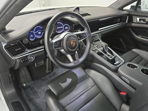 Carrara White Metallic 2020 Porsche Panamera GTS