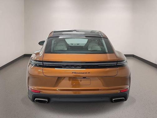 Madeira 2024 Porsche Panamera 4
