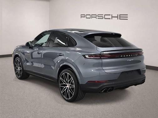 Platinum Silver Metallic 2026 Porsche Cayenne AWD
