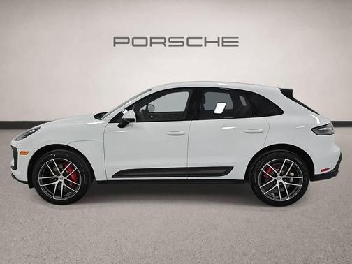 Carrara White Metallic 2026 Porsche Macan S