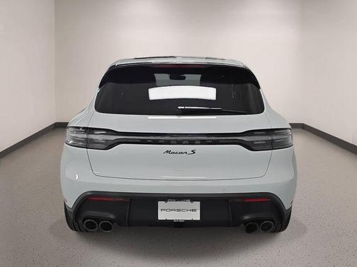 Carrara White Metallic 2026 Porsche Macan S