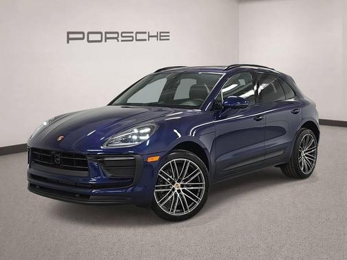 Gentian Blue Metallic 2026 Porsche Macan Base