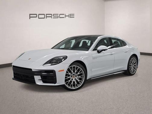 Ice Grey Metallic 2026 Porsche Panamera 4