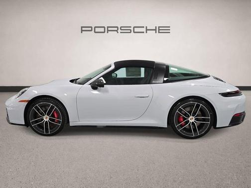 Ice Grey Metallic 2026 Porsche 911 Targa 4S