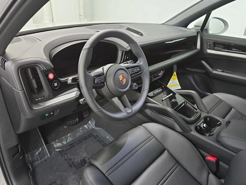Chalk 2026 Porsche Cayenne Base