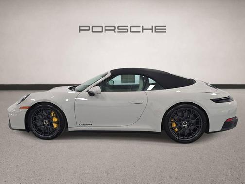 Chalk 2026 Porsche 911 Carrera GTS