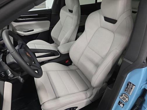 Frozen Blue 2026 Porsche Macan 4S