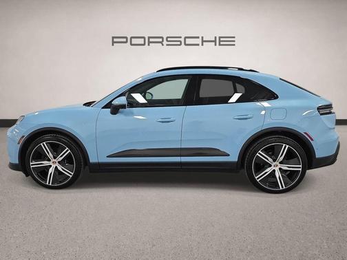 Frozen Blue 2026 Porsche Macan 4S