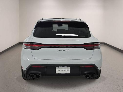 Carrara White Metallic 2026 Porsche Macan S