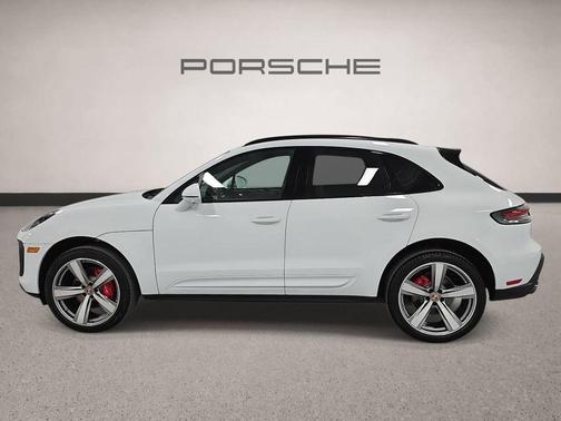Carrara White Metallic 2026 Porsche Macan S