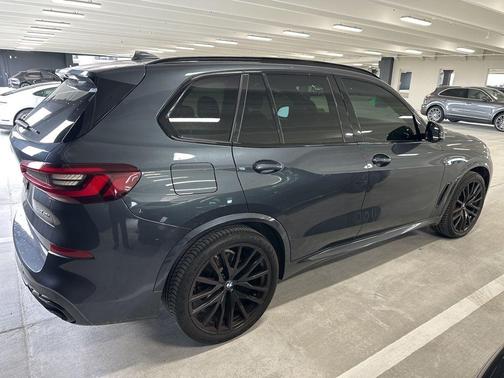 Arctic Gray Metallic 2022 BMW X5 sDrive40i