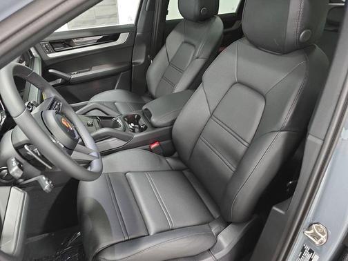 Arctic Grey 2026 Porsche Cayenne AWD