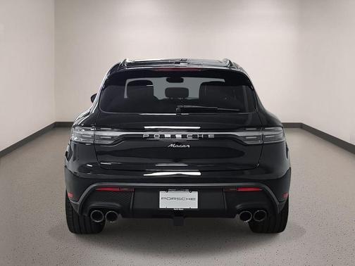Jet Black Metallic 2026 Porsche Macan Base