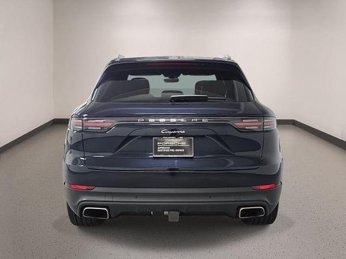 Moonlight Blue Metallic 2023 Porsche Cayenne Base