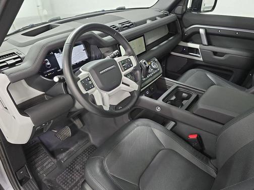 Eiger Grey 2024 Land Rover Defender P400 X-Dynamic SE