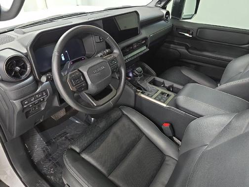 Ice 2025 Toyota Land Cruiser Base